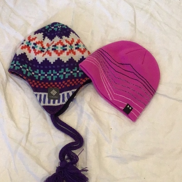 Set of 2 Winter Hats Under Armour Columbia Youth Small - Picture 1 of 3